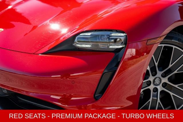 Used 2024 Porsche Taycan image 4