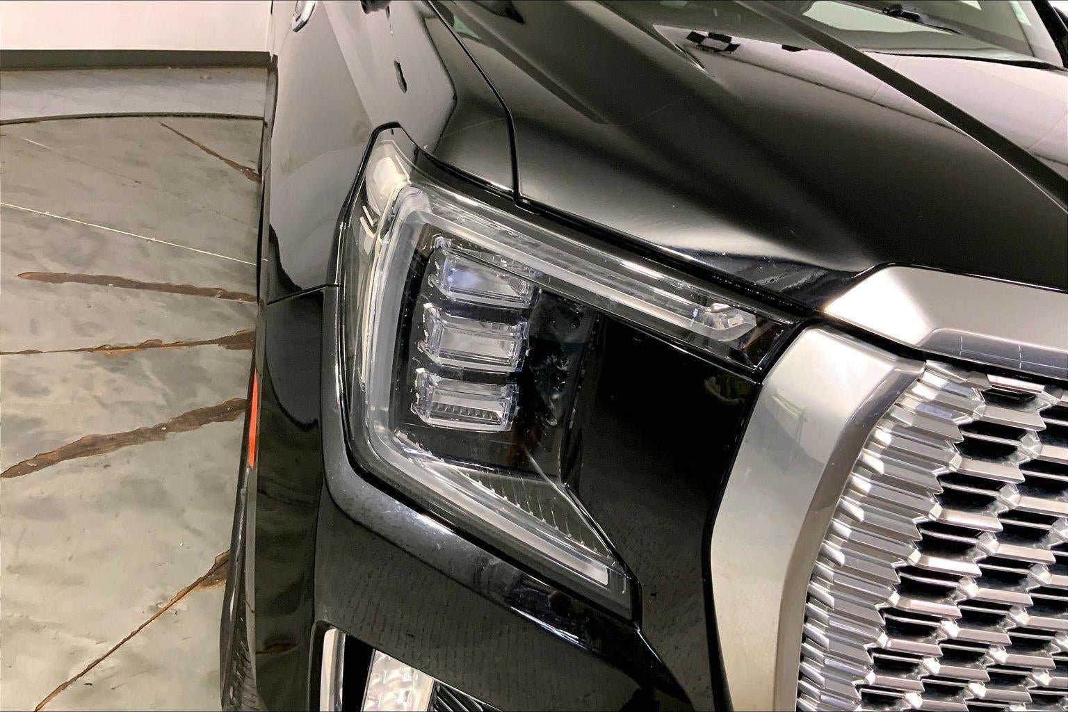 Used 2021 GMC Yukon Denali w/ Denali Premium Package AWD/4WD image 27