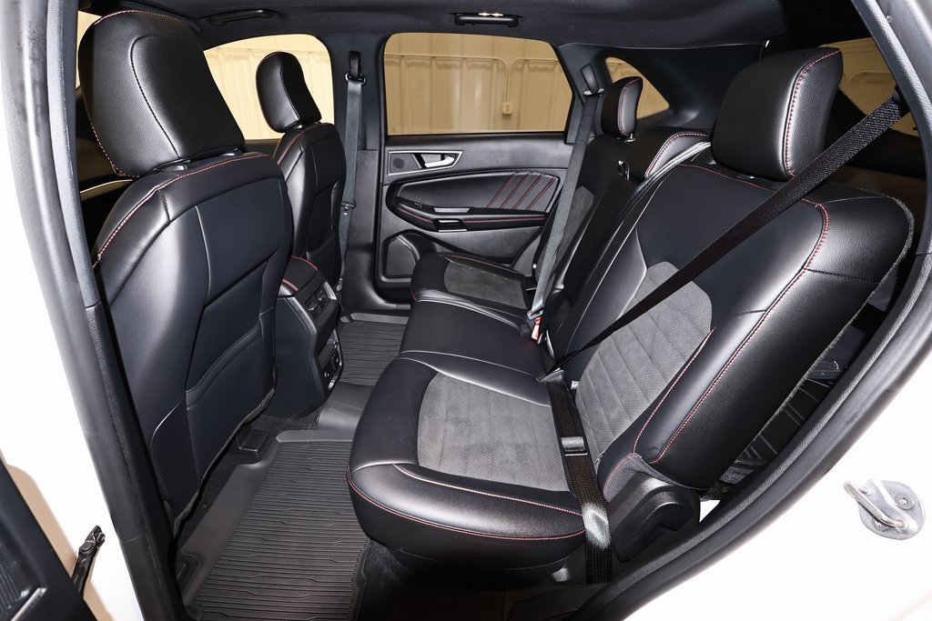 Certified 2023 Ford Edge ST-Line w/ Cargo Accessory Package image 16