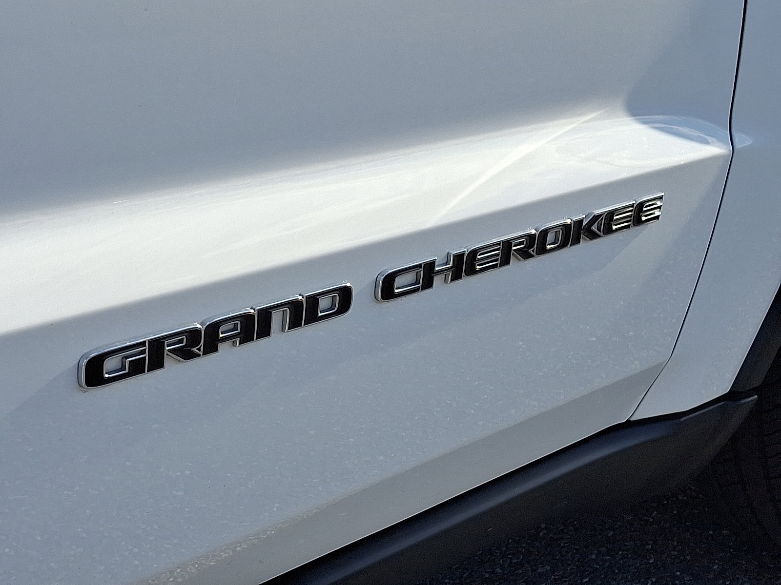 Used 2021 Jeep Grand Cherokee Limited image 32