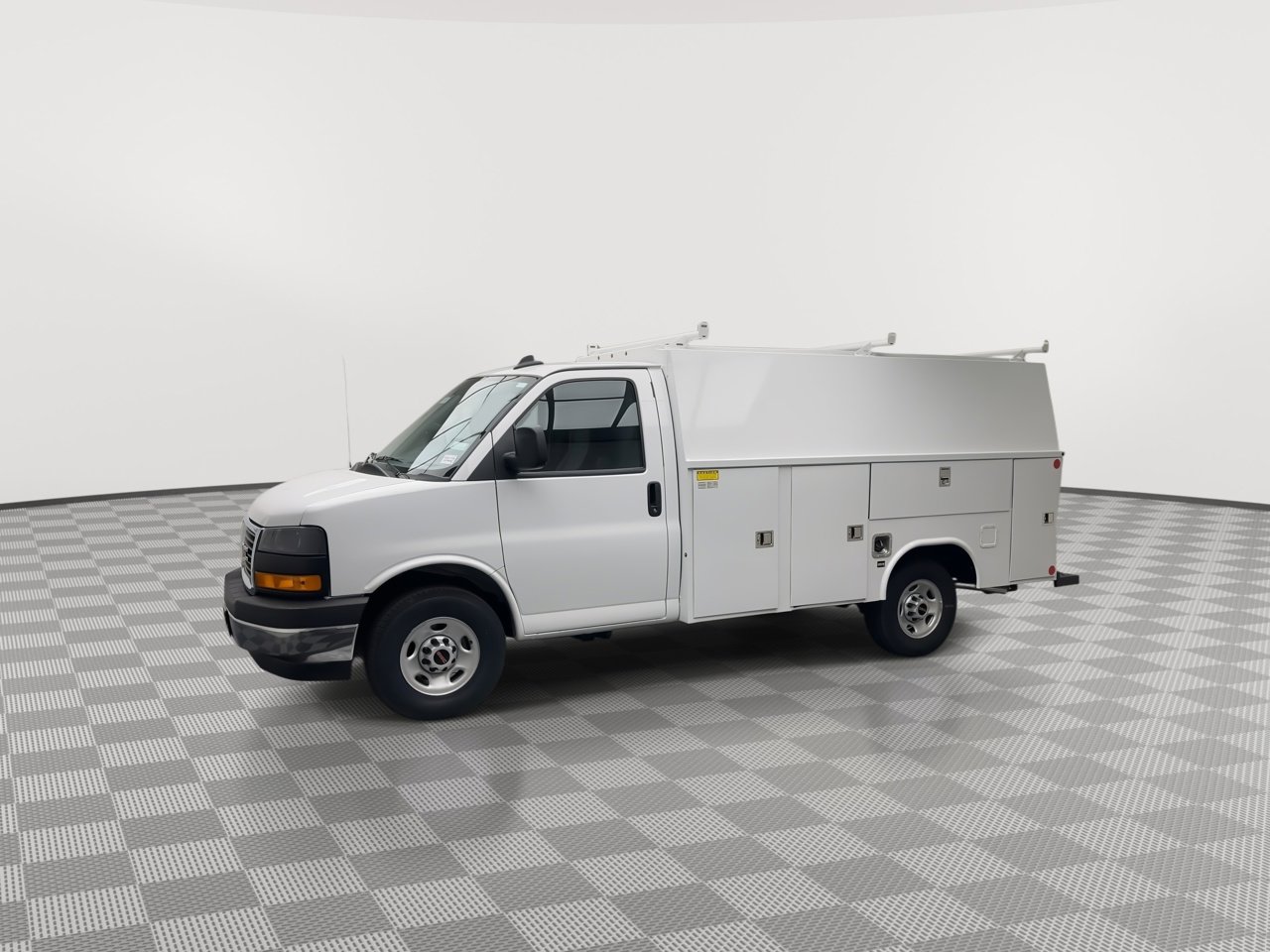 New 2025 GMC Savana 3500 w/ Power Convenience Package image 26