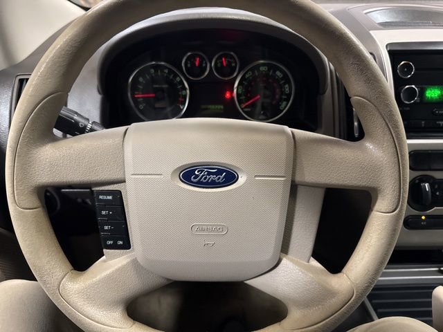 Used 2009 Ford Edge SE image 30