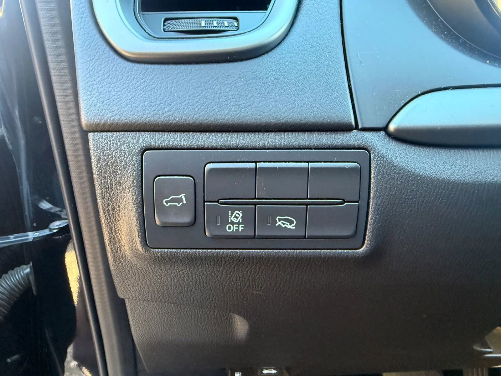 Used 2023 MAZDA CX-9 Touring image 13