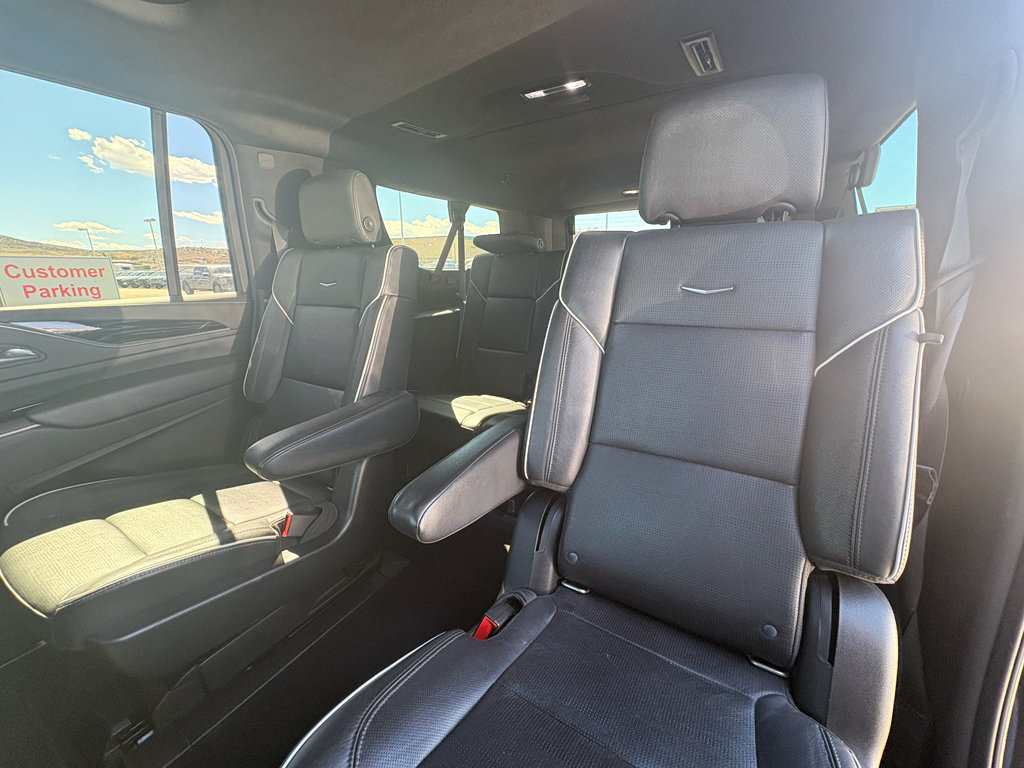 Used 2021 Cadillac Escalade ESV Sport w/ Driver Assist Tech Package AWD/4WD image 15