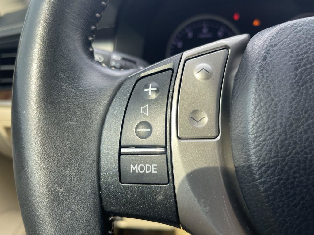 Used 2013 Lexus ES 350 w/ Premium Pkg FWD image 29