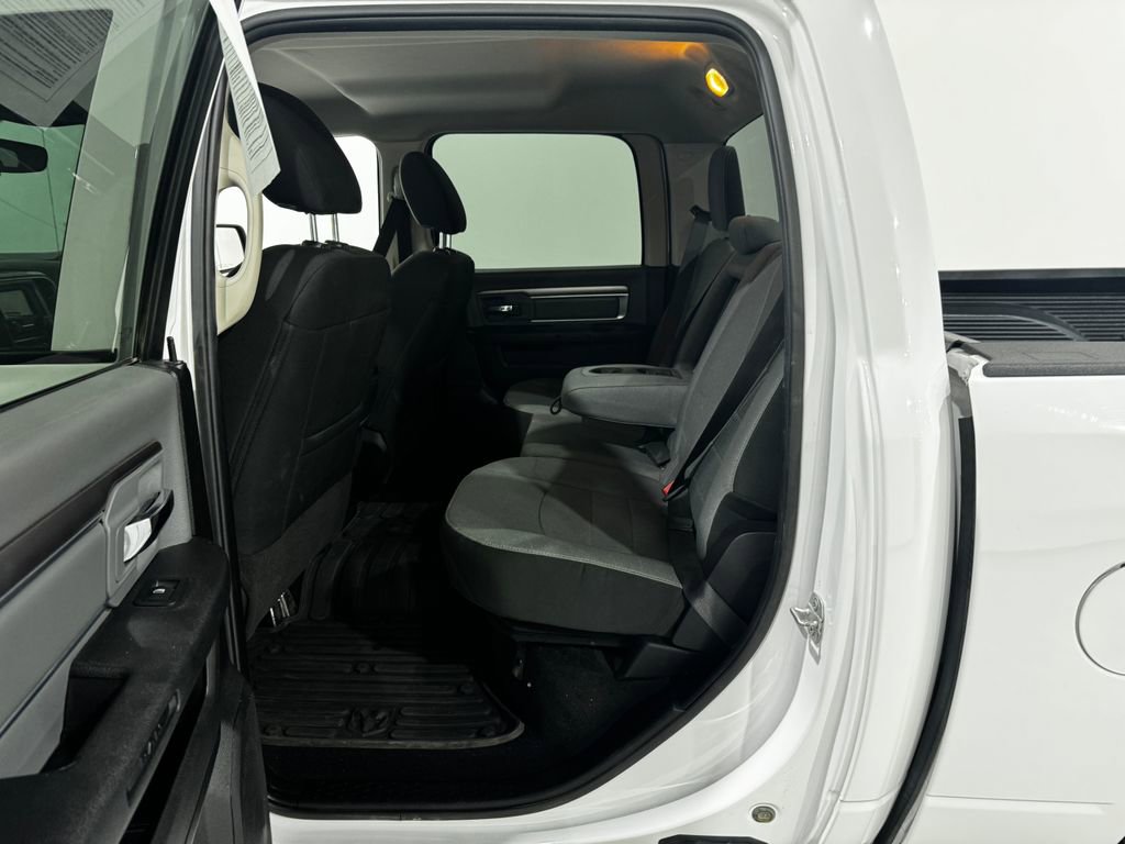 Used 2022 RAM 1500 Classic SLT image 21