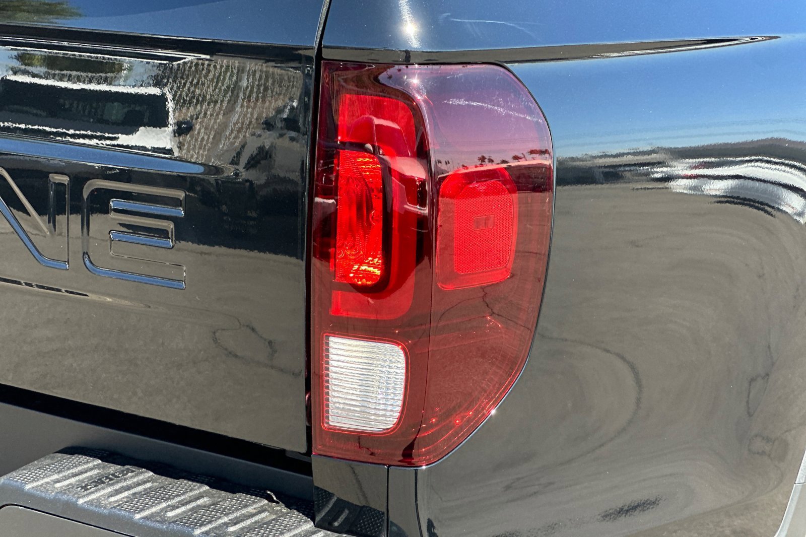 New 2026 Honda Ridgeline Black Edition image 30