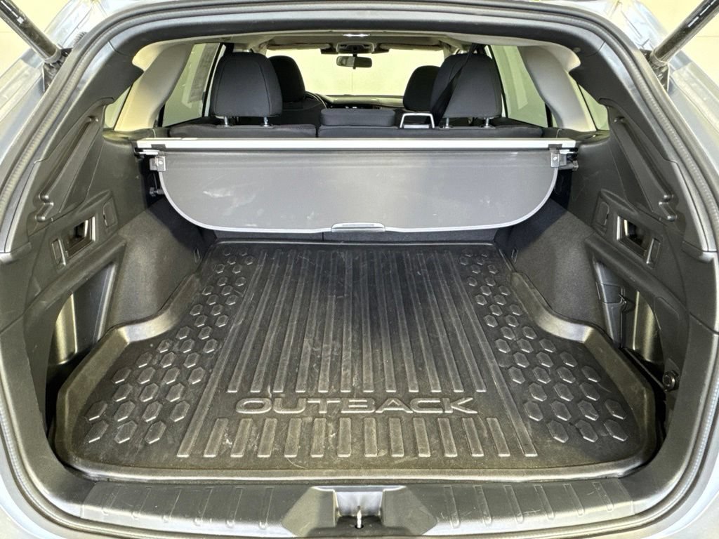 Used 2025 Subaru Outback Premium AWD/4WD image 39