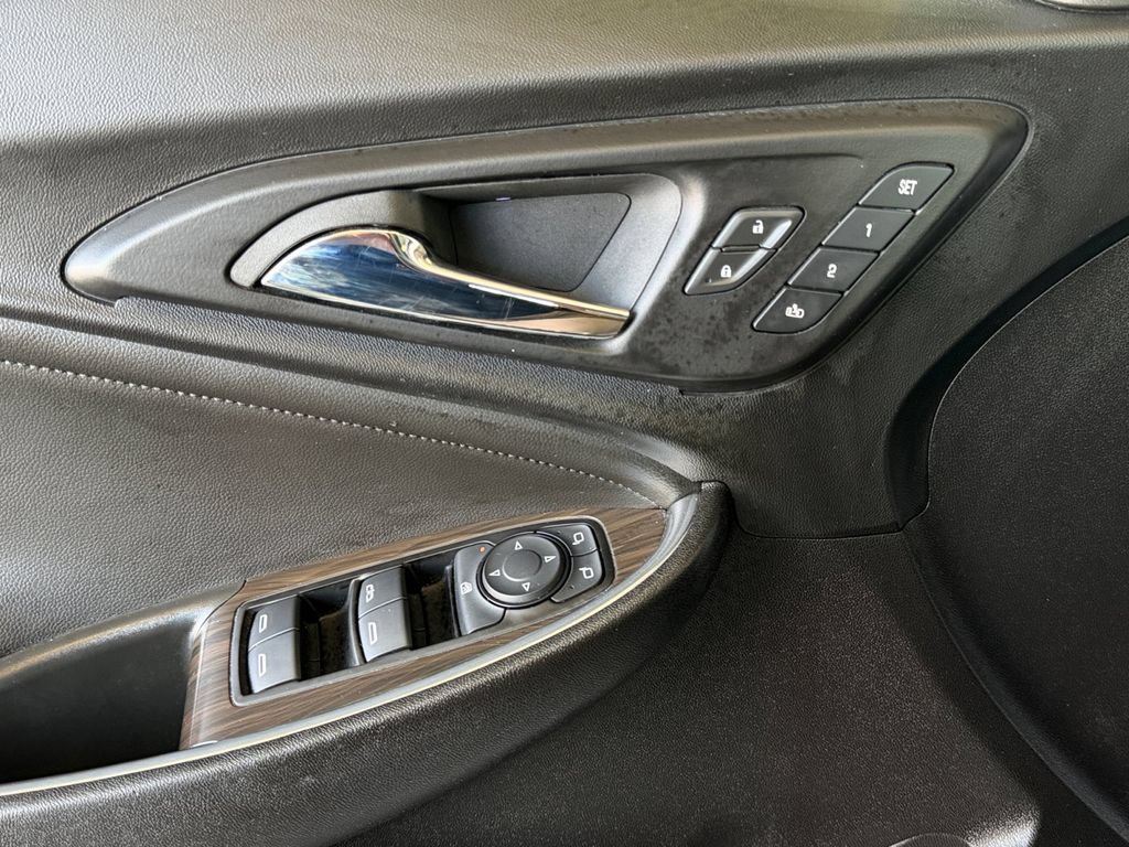 Used 2024 Chevrolet Malibu LT FWD image 29