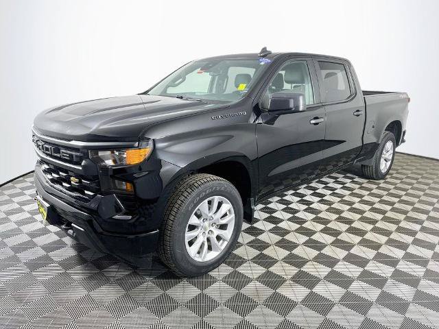 Used 2022 Chevrolet Silverado 1500 Custom AWD/4WD image 3