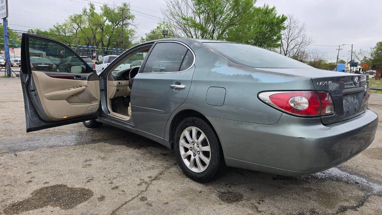 Used 2004 Lexus ES 330 image 10