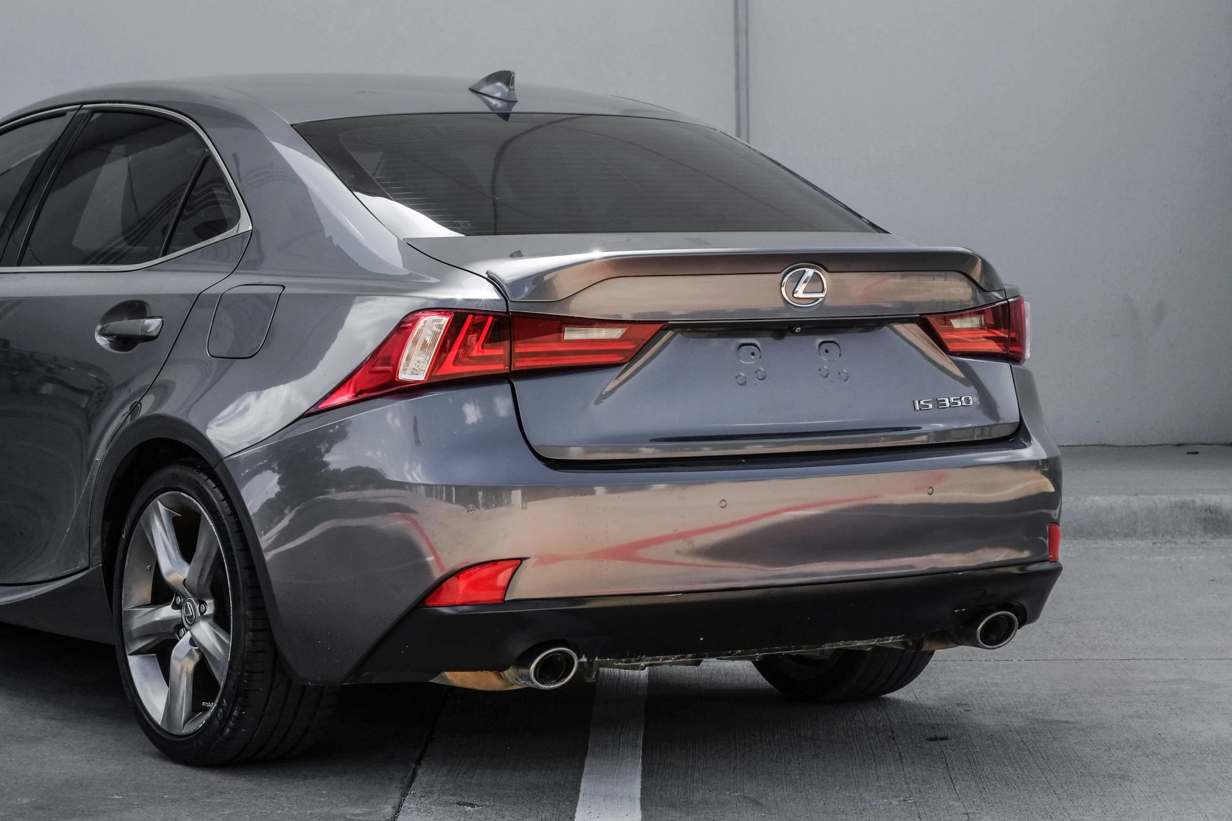 Used 2015 Lexus IS 350 w/ Navigation System Package RWD image 9