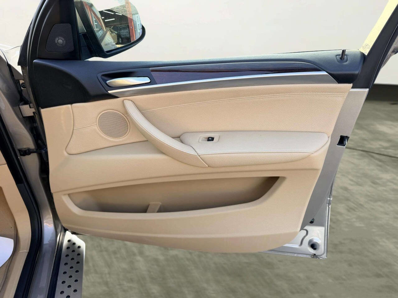 Used 2008 BMW X5 4.8i image 25