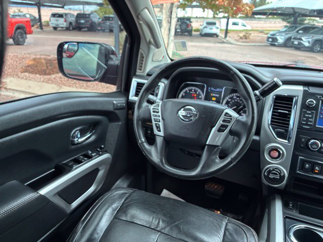 Used 2017 Nissan Titan SL AWD/4WD image 26
