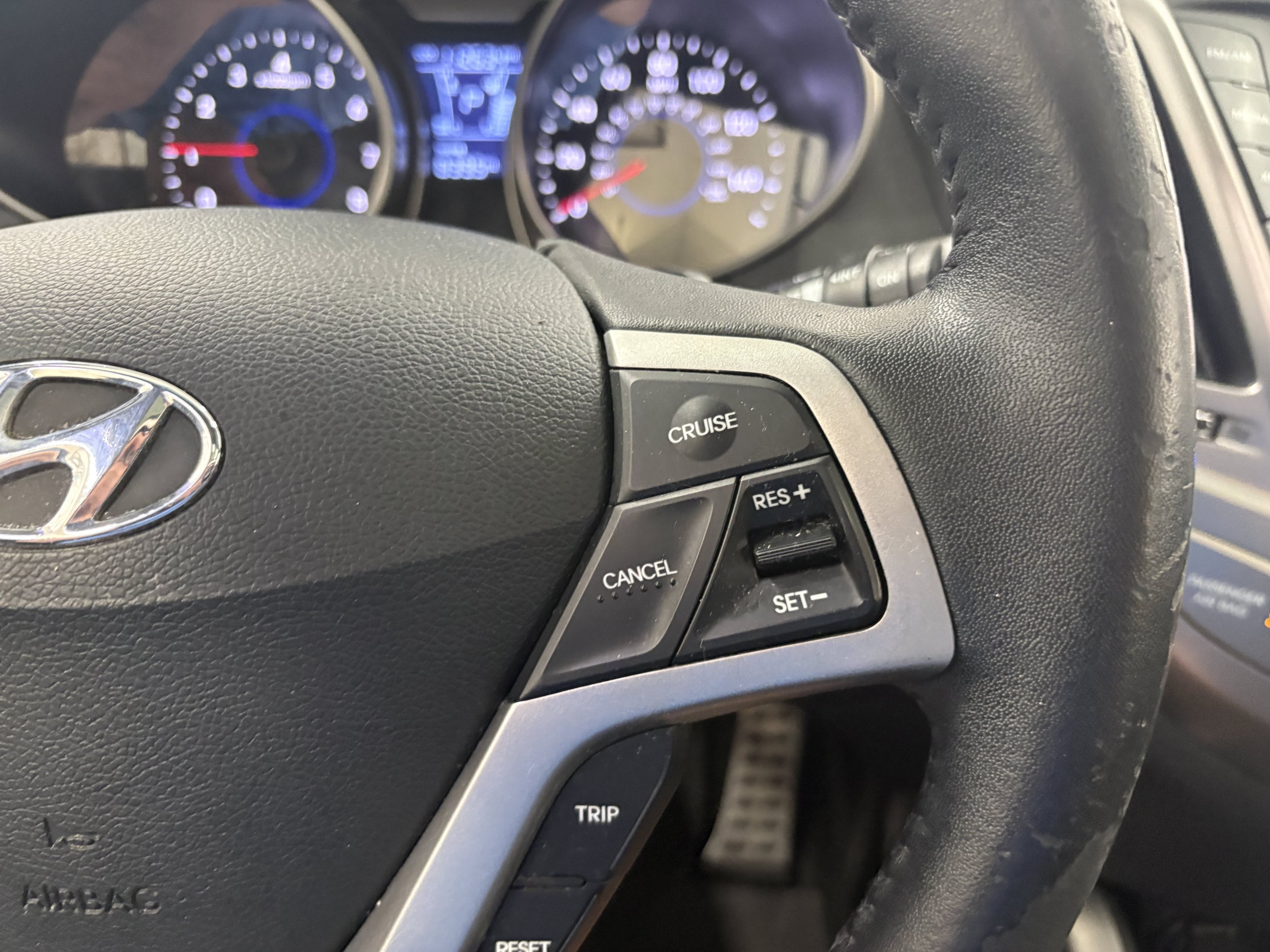 Used 2013 Hyundai Veloster w/ Style Pkg FWD image 29