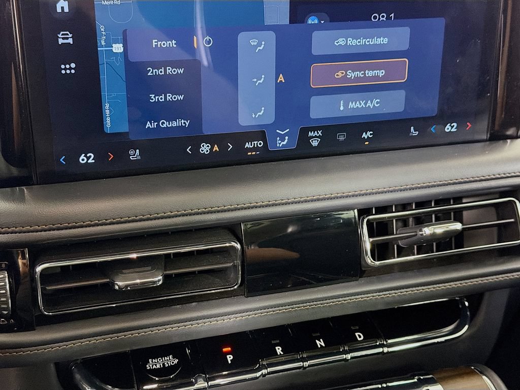 Used 2025 Lincoln Aviator Reserve AWD/4WD image 17