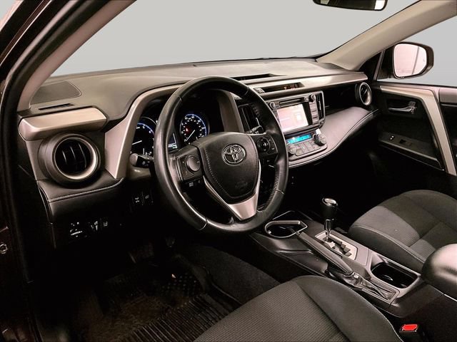 Used 2018 Toyota RAV4 XLE AWD/4WD image 12