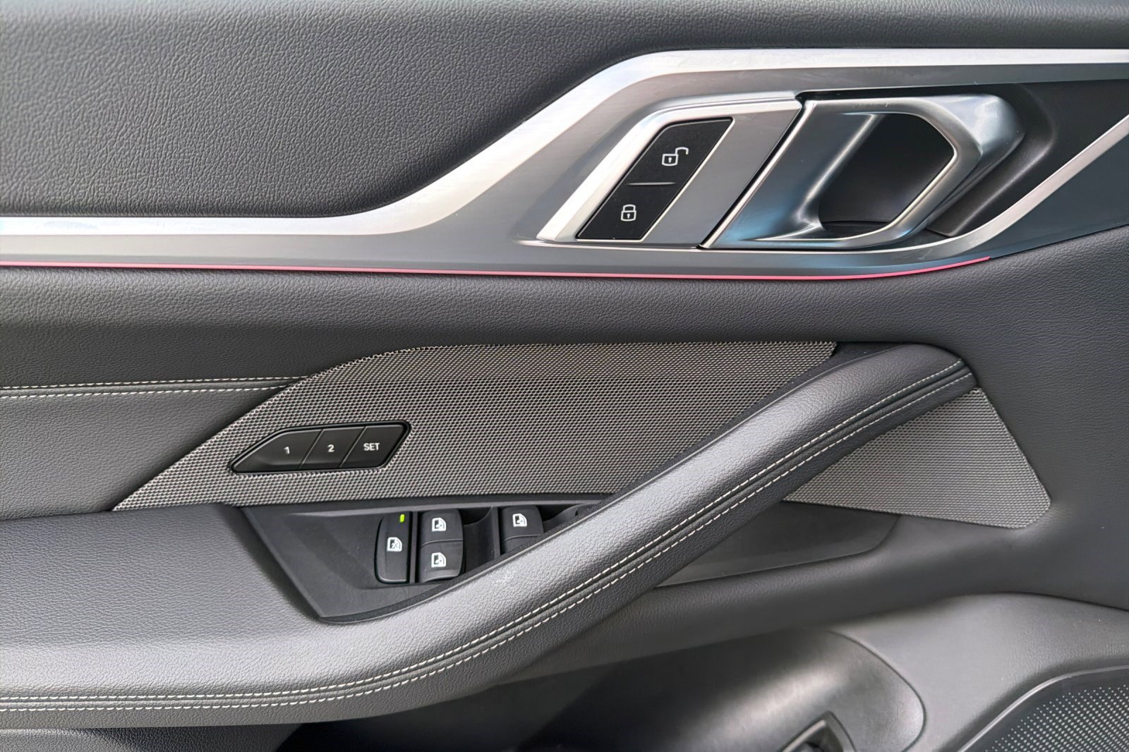 Used 2025 BMW i4 eDrive40 w/ Premium Package image 12