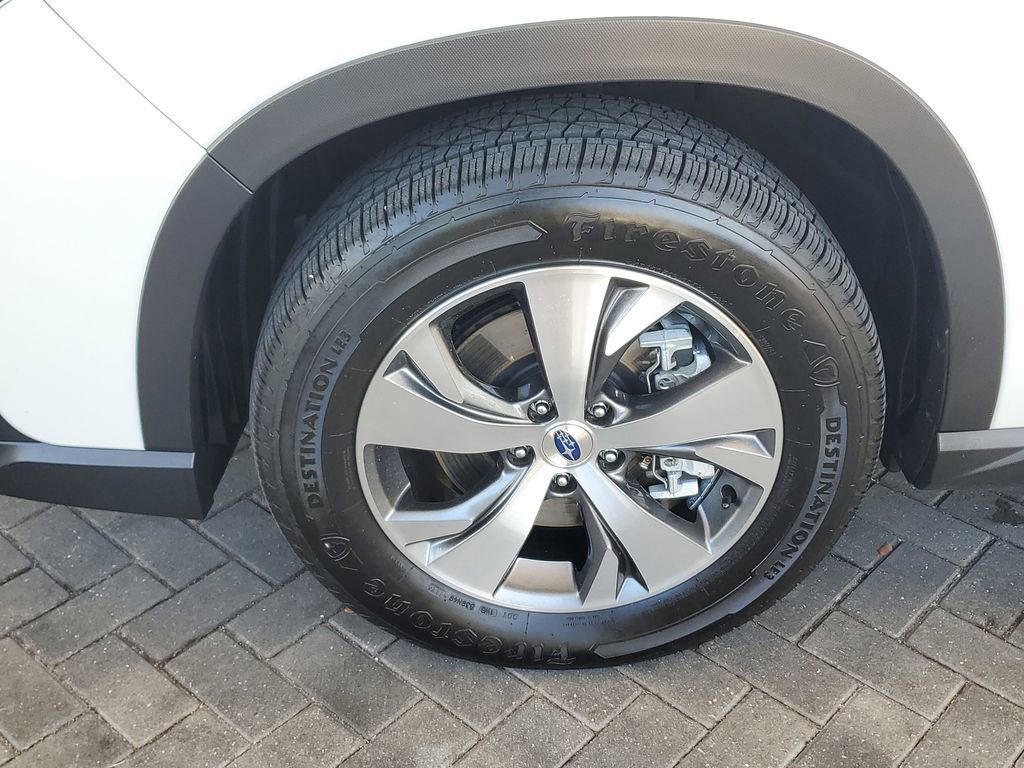 Used 2023 Subaru Ascent Premium w/ Convenience Package AWD/4WD image 9