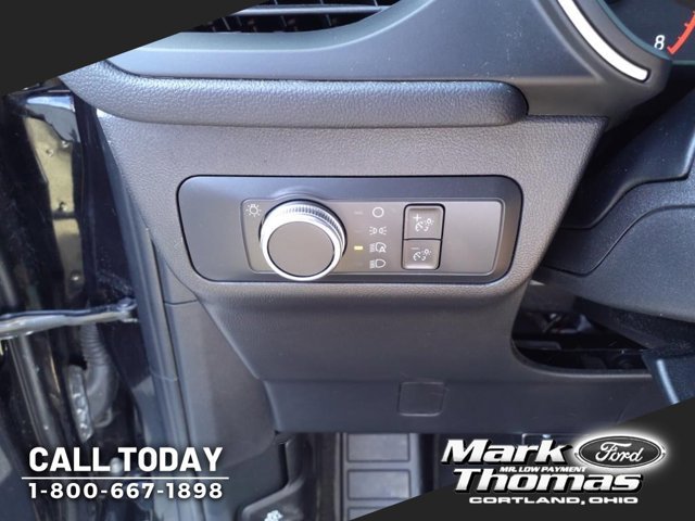 Used 2022 Ford Escape SE w/ Cold Weather Package image 10