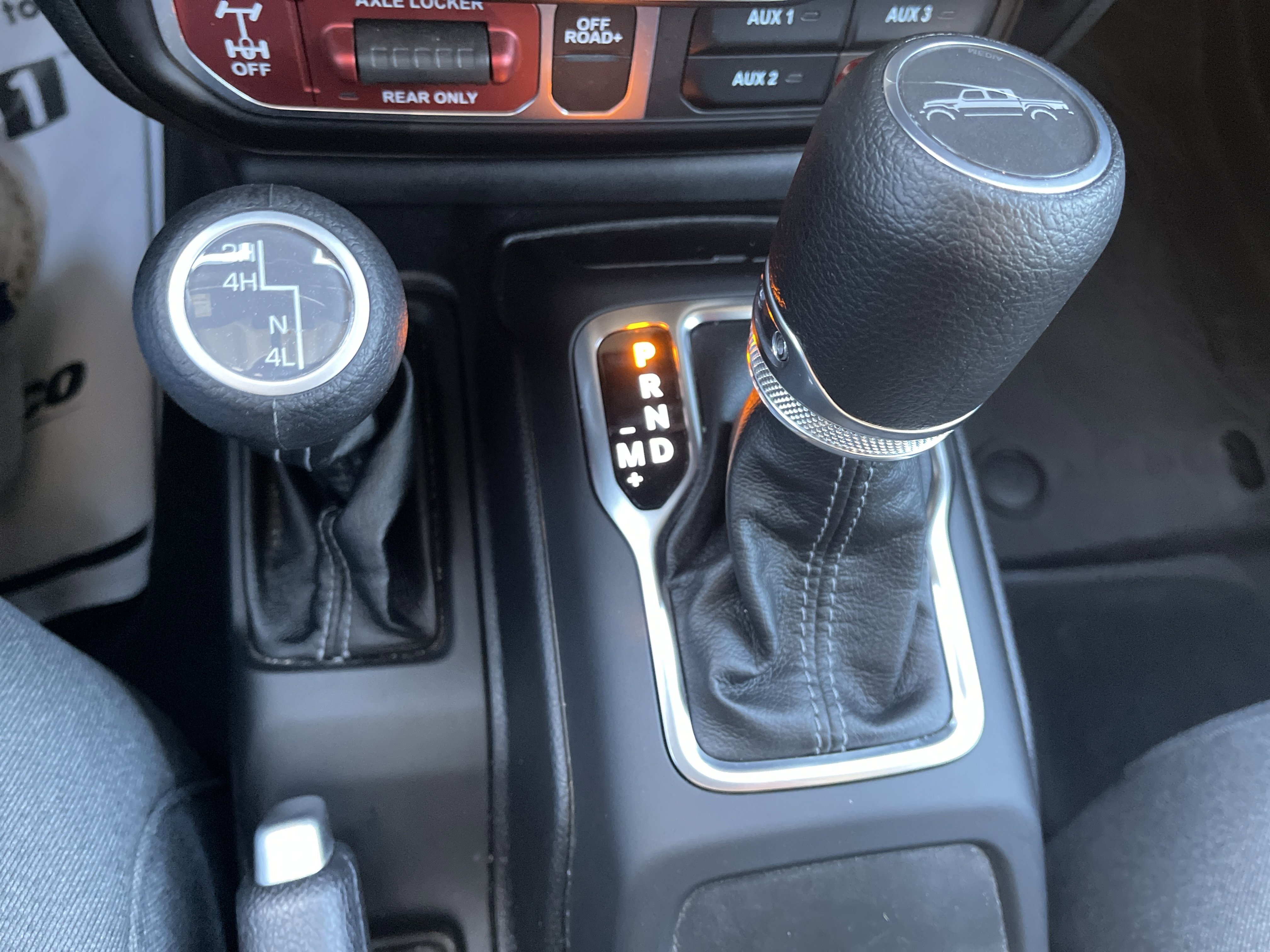 Used 2025 Jeep Gladiator Willys image 31