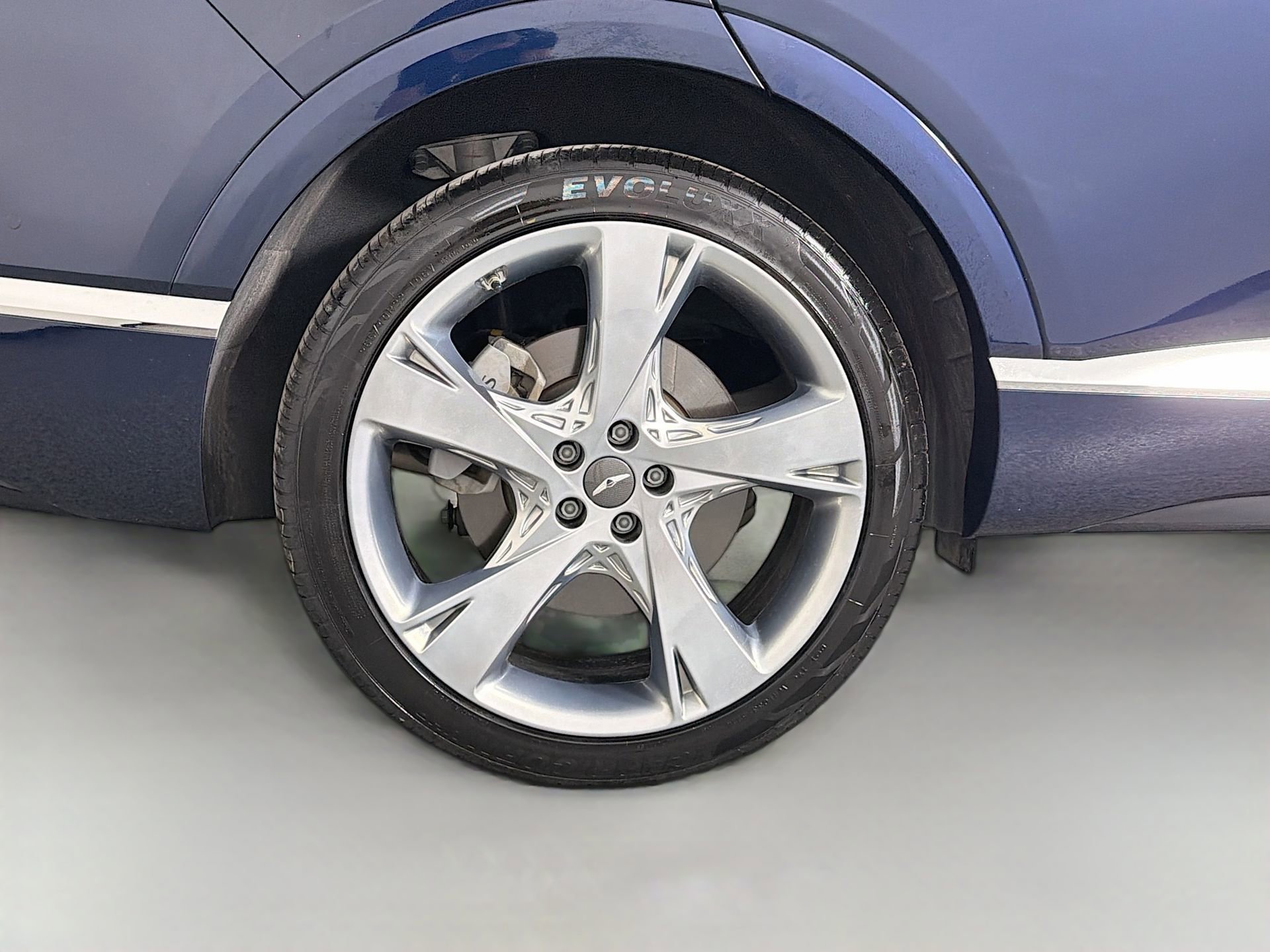 Used 2023 Genesis GV80 3.5T Prestige w/ Prestige Package image 13