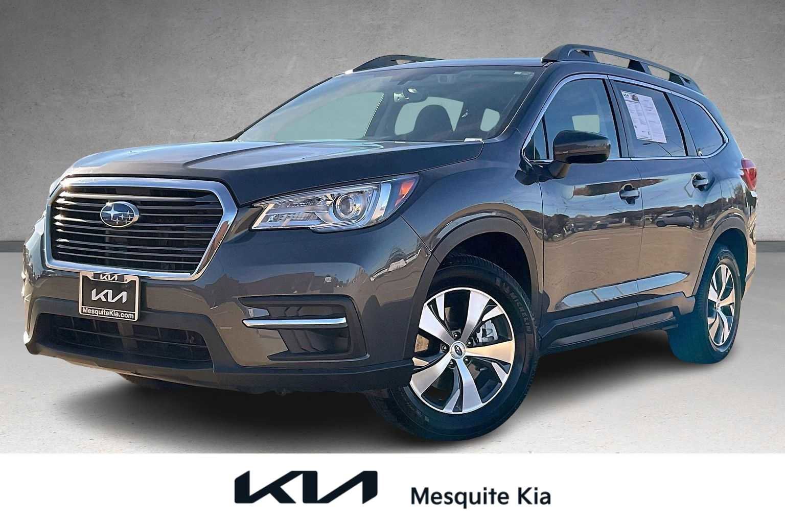 Used 2022 Subaru Ascent Premium w/ Convenience Package image 1