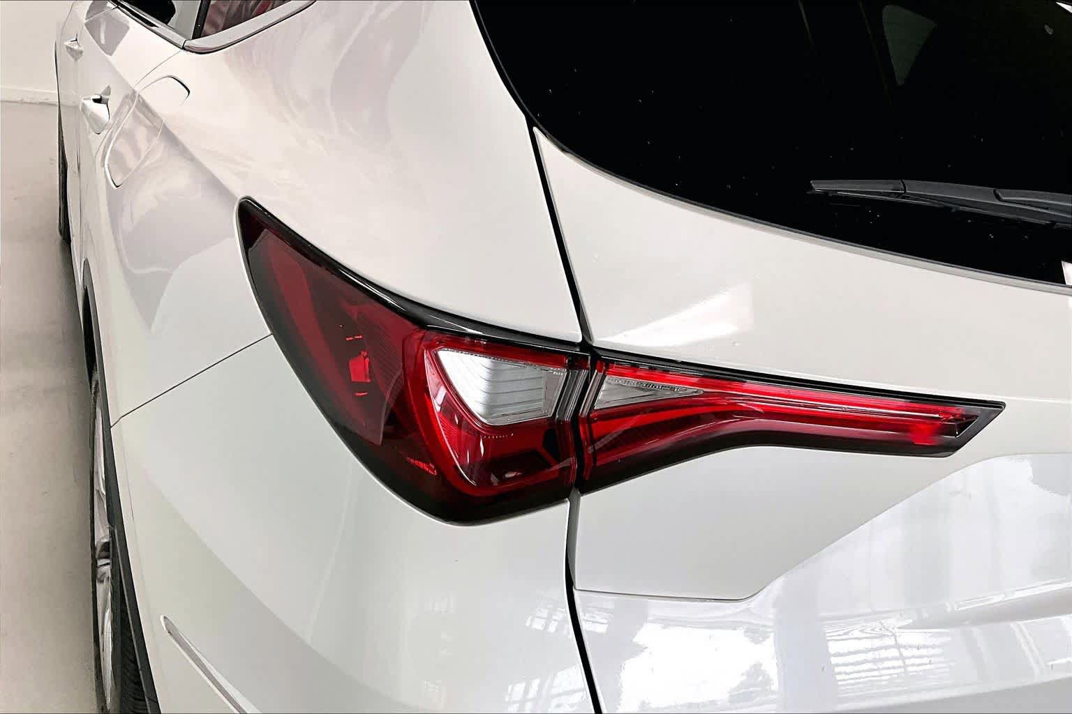 Used 2022 Acura MDX SH-AWD w/ Advance Package image 28