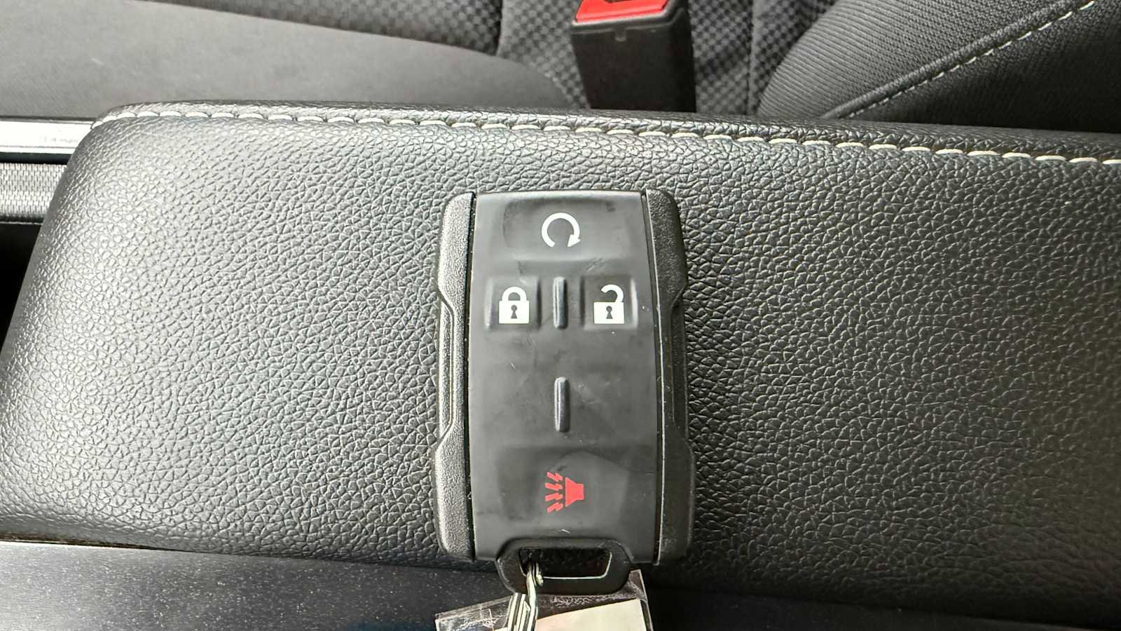 Used 2018 Chevrolet Silverado 1500 LT w/ All Star Edition image 28