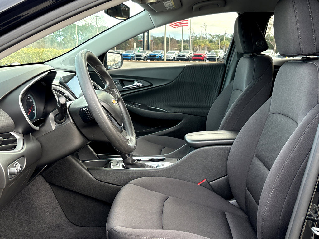 Used 2022 Chevrolet Malibu LT image 18