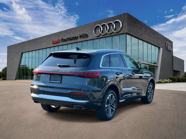 Certified 2025 Audi Q5 Premium w/ Convenience Package AWD/4WD image 5
