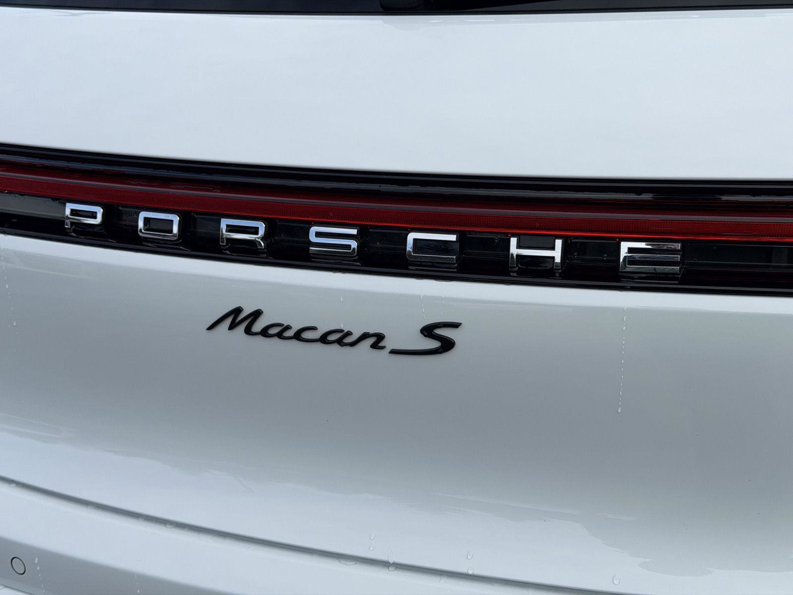 Used 2023 Porsche Macan S image 24