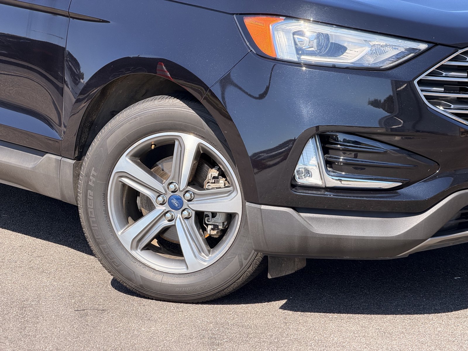 Used 2019 Ford Edge SEL w/ Equipment Group 201A FWD image 3