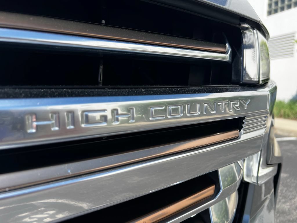 Used 2023 Chevrolet Tahoe High Country AWD/4WD image 21