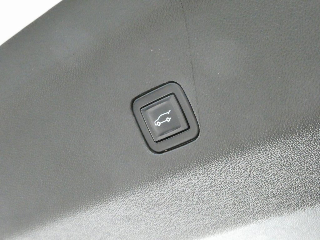 Used 2021 GMC Yukon Denali image 27