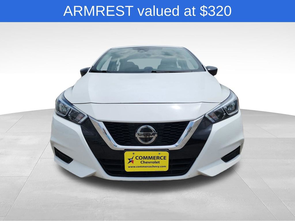 Used 2022 Nissan Versa S FWD image 2