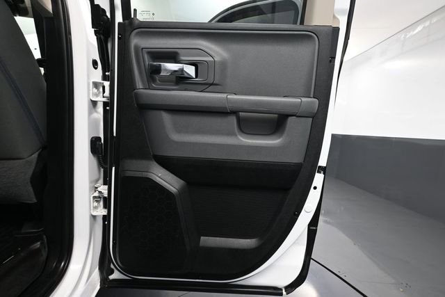 Used 2017 RAM 1500 Classic SLT AWD/4WD image 36