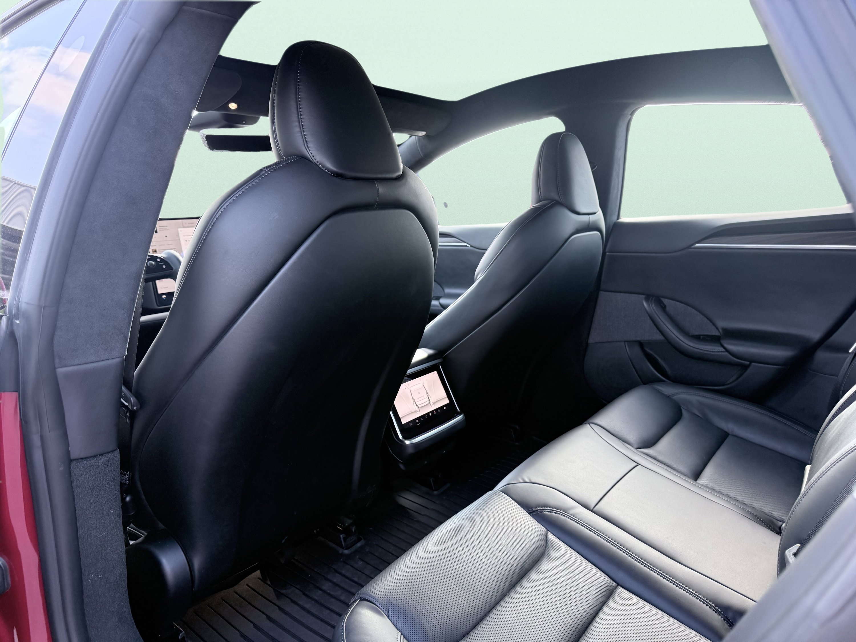 Used 2022 Tesla Model S image 37