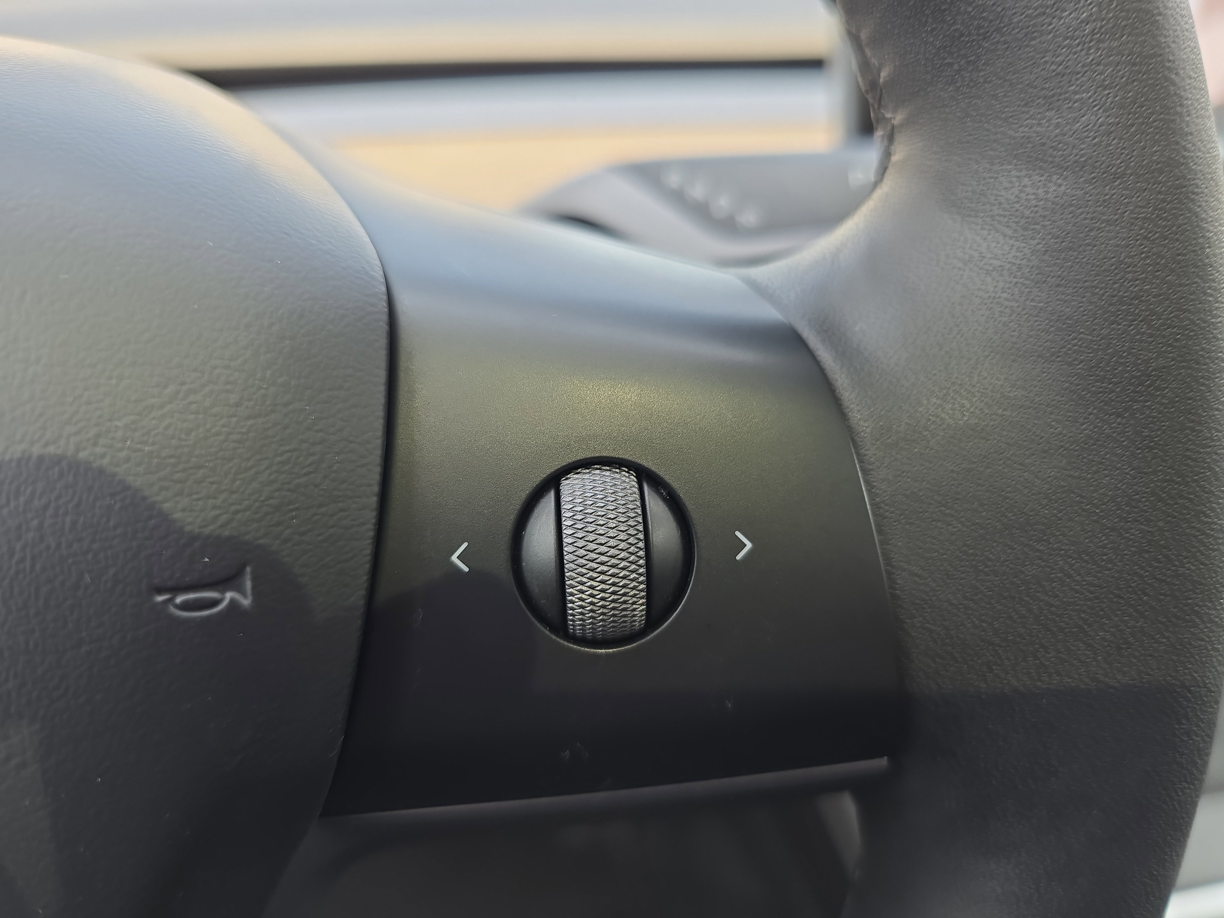 Used 2024 Tesla Model Y Long Range image 18