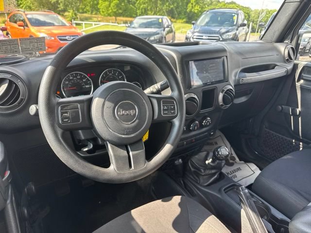 Used 2017 Jeep Wrangler Unlimited Sport AWD/4WD image 12