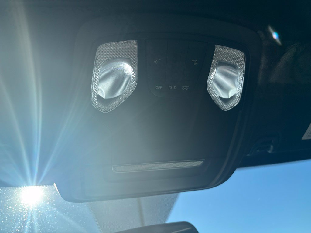 Used 2022 RAM 1500 4x4 Crew Cab image 35