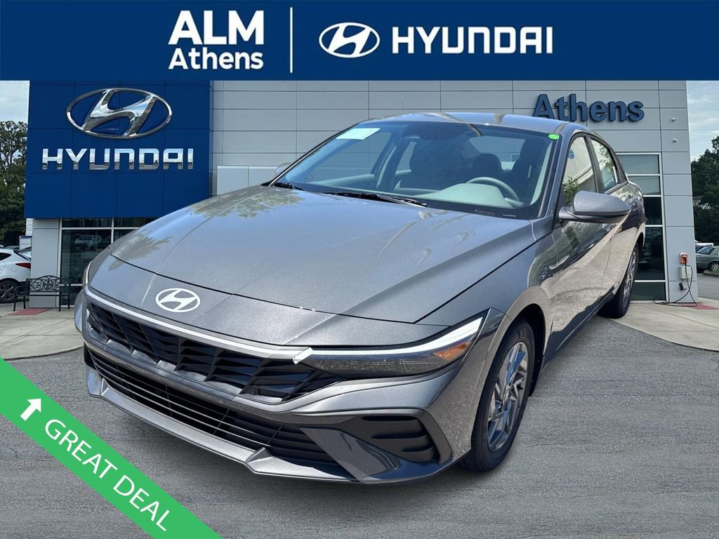 New 2025 Hyundai Elantra Blue