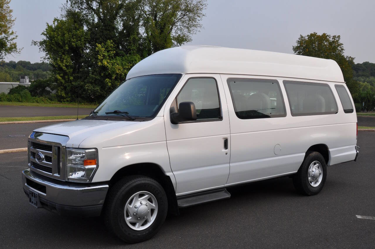 Used 2013 Ford E-250 and Econoline 250 Extended w/ PWR Group image 2