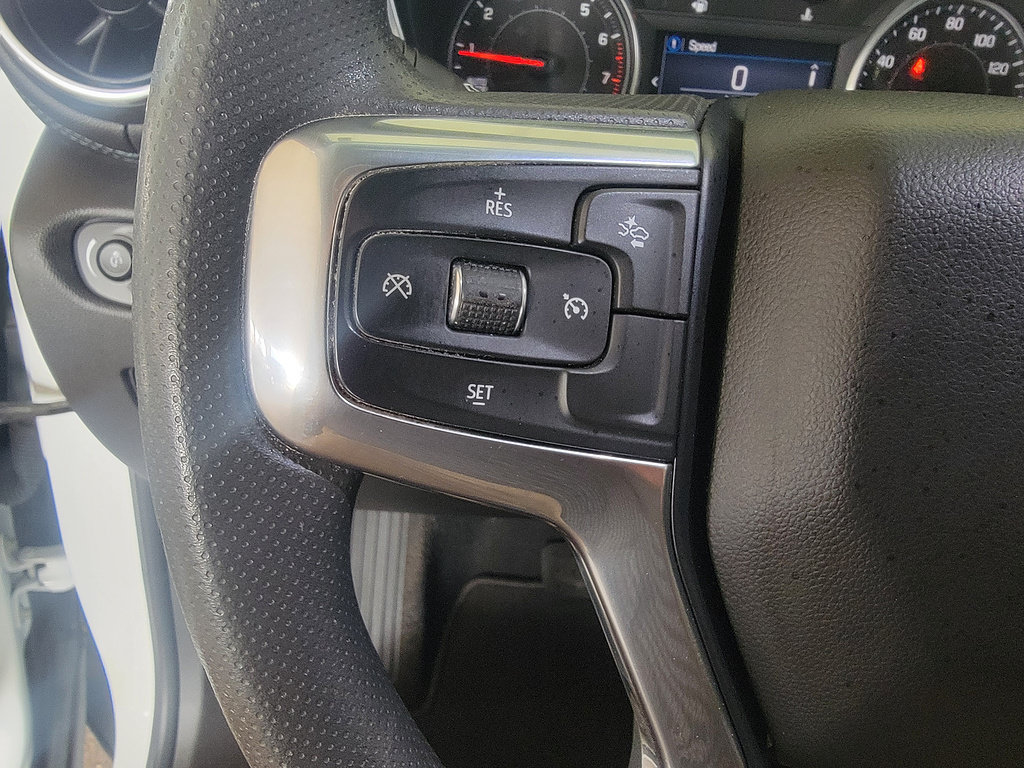 Used 2022 Chevrolet Blazer LT FWD image 19