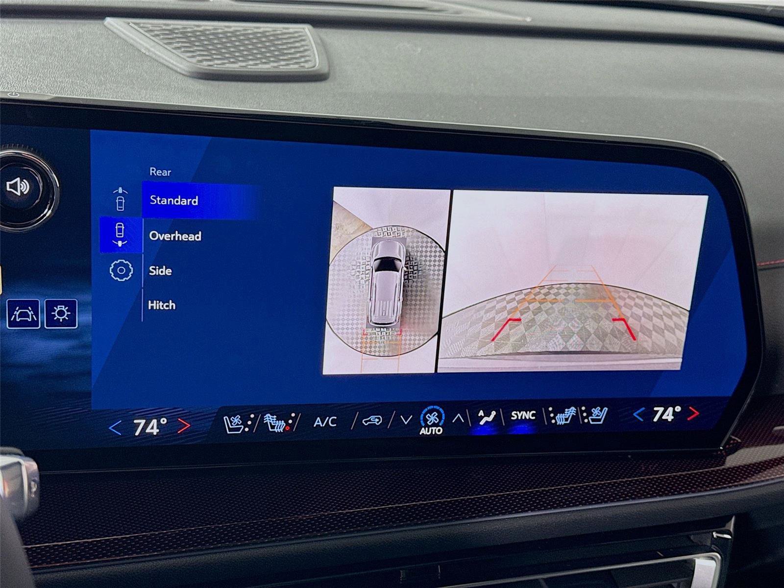 New 2026 Chevrolet Traverse RS image 9