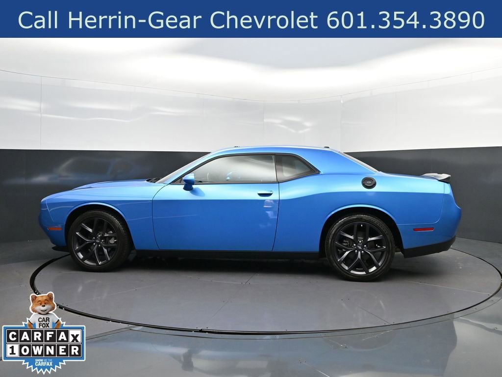 Used 2023 Dodge Challenger SXT w/ Blacktop Package RWD image 4