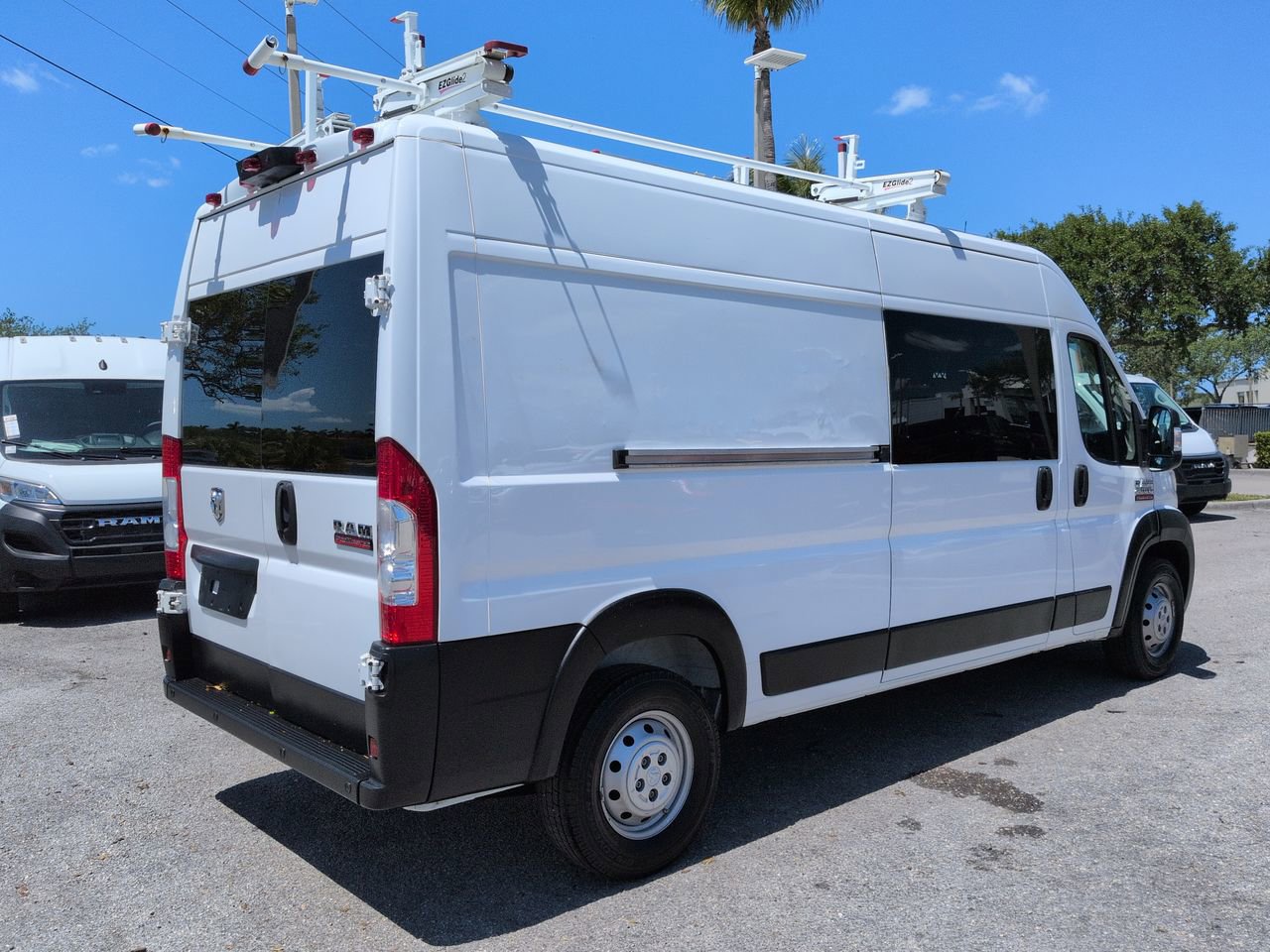 Used 2021 RAM ProMaster 2500 FWD image 5