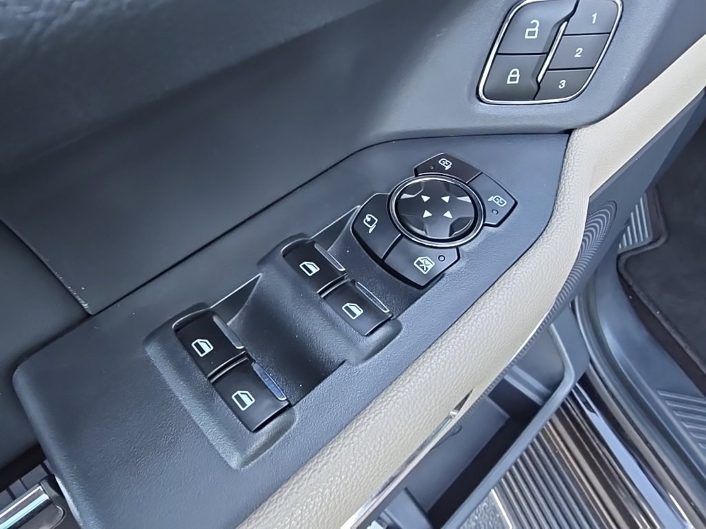 Used 2023 Ford Expedition Limited image 26