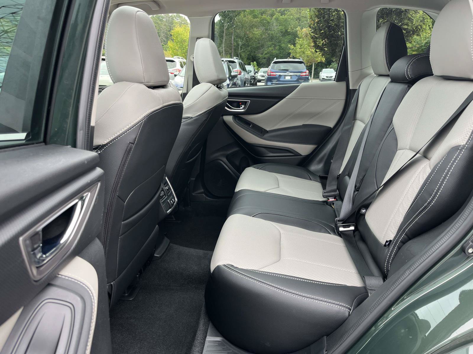 Used 2023 Subaru Forester Limited AWD/4WD image 13