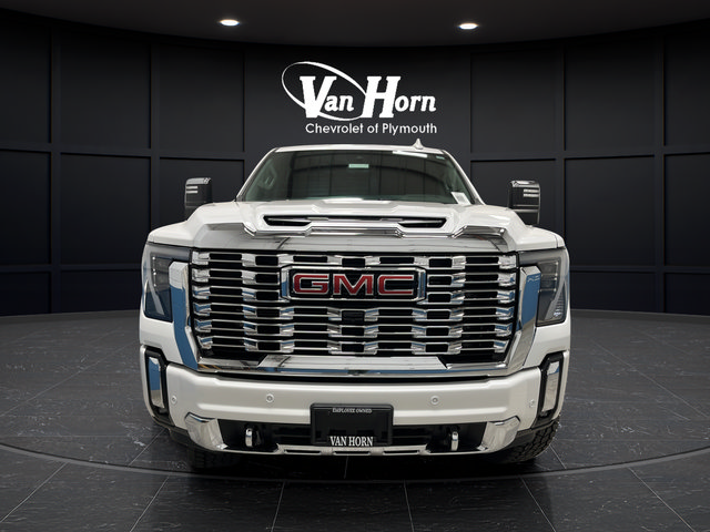 Used 2024 GMC Sierra 2500 Denali w/ Denali Reserve Package AWD/4WD image 2